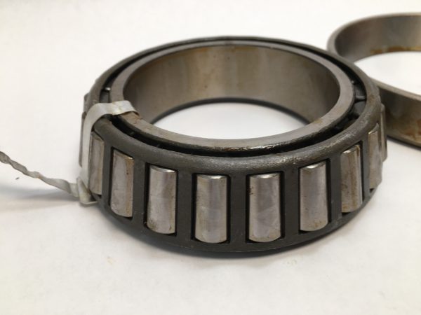 Tapered Roller Bearing Set – 3.0625 in Bore, 5.000 in Cup Outer Diameter, 0.8125 in Cup Width, 1.1875 in Cone Width, Class 3, Case-Hardened Alloy Steel.