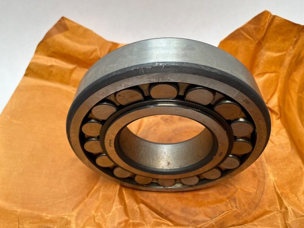 Spherical roller bearing – Straight Bore, 90 mm ID, 190 mm OD, 43 mm Width, Open, C3 Internal clearance.