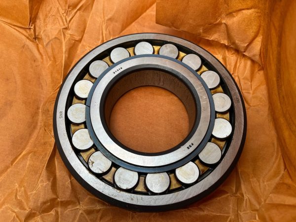 Spherical roller bearing – Straight Bore, 90 mm ID, 190 mm OD, 43 mm Width, Open, C3 Internal clearance.