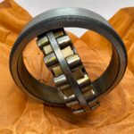 Spherical roller bearing – Straight Bore, 90 mm ID, 190 mm OD, 43 mm Width, Open, C3 Internal clearance.