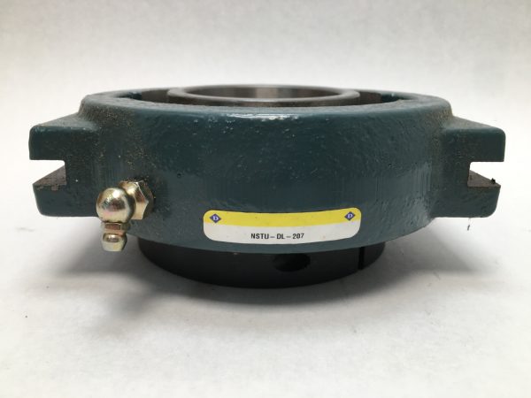 Pillow block/flangemount housing – 2.4375 Bore, 1 bolt, Cast Iron, Standard, Non-Expanding.