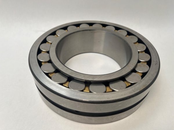 Spherical Roller Bearing – Tapered Bore, 120 mm ID, 215 mm OD, 58 mm Width, Open, CN Internal Clearance.
