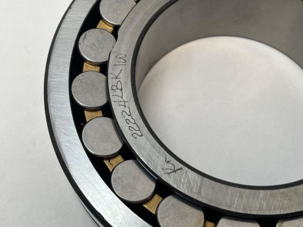 Spherical Roller Bearing – Tapered Bore, 120 mm ID, 215 mm OD, 58 mm Width, Open, CN Internal Clearance.