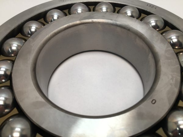 Self Aligning Ball Bearing – Straight Bore, 120 mm ID, 260 mm OD, 55 mm Width, Open, CN Internal clearance.