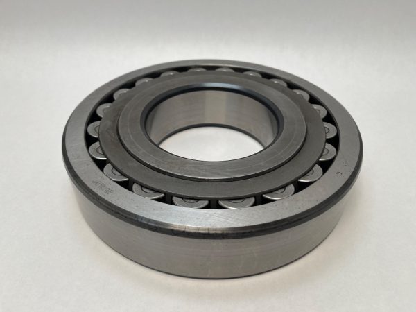 Spherical Roller Bearing – Straight Bore, 110 mm ID, 240 mm OD, 50 mm Width, Open, CN Internal Clearance.