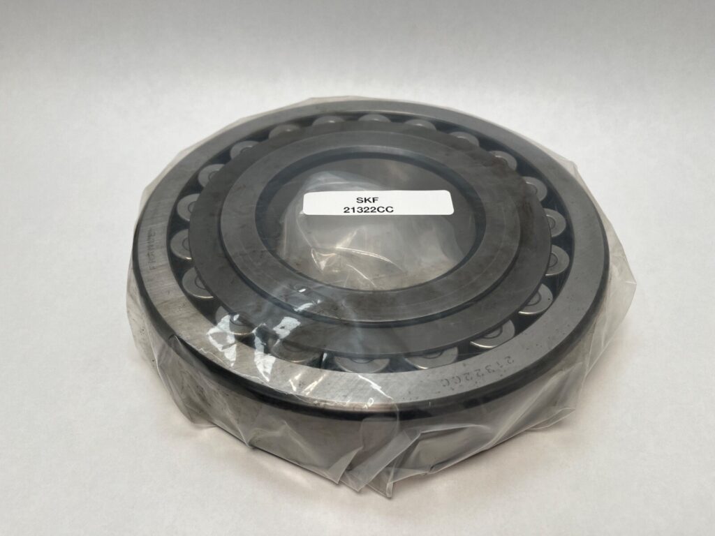 Spherical Roller Bearing – Straight Bore, 110 mm ID, 240 mm OD, 50 mm Width, Open, CN Internal Clearance.