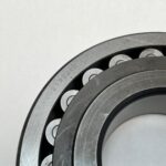 Spherical Roller Bearing – Straight Bore, 110 mm ID, 240 mm OD, 50 mm Width, Open, CN Internal Clearance.