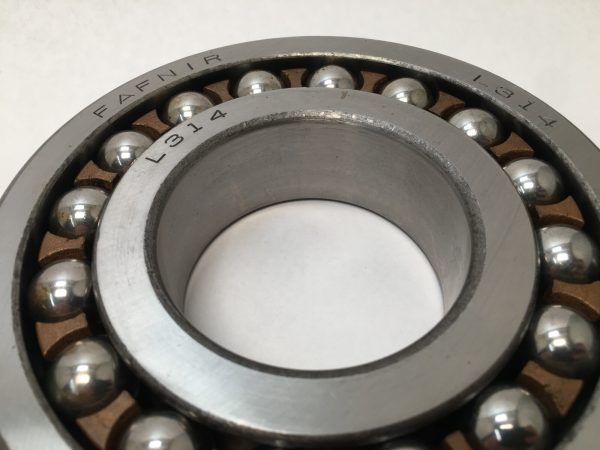 Self Aligning Ball Bearing – Straight Bore, 70 mm ID, 150 mm OD, 35 mm Width, Open, CN Internal clearance