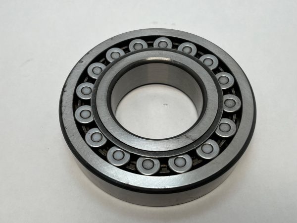 Spherical Roller Bearing – Straight Bore, 85 mm ID, 180 mm OD, 41 mm Width, Open, CN Internal Clearance.