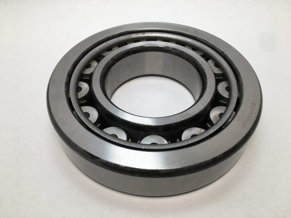 Cylindrical Roller Bearing – Straight Bore, 100 mm ID, 215 mm OD, 47 mm Width, 1 Row, C3 Internal Clearance.
