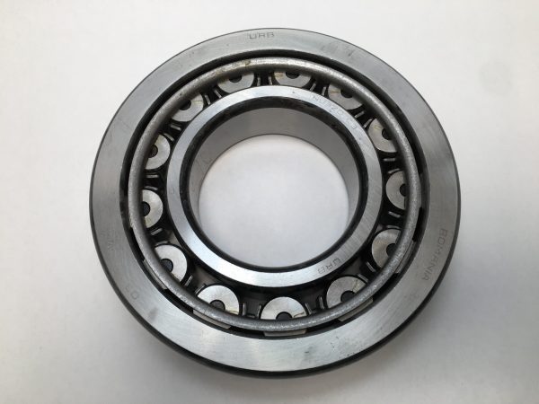 Cylindrical Roller Bearing – Straight Bore, 100 mm ID, 215 mm OD, 47 mm Width, 1 Row, C3 Internal Clearance.