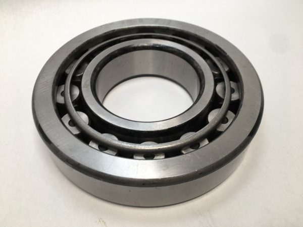 Cylindrical Roller Bearing – Straight Bore, 100 mm ID, 215 mm OD, 47 mm Width, 1 Row, C3 Internal Clearance.