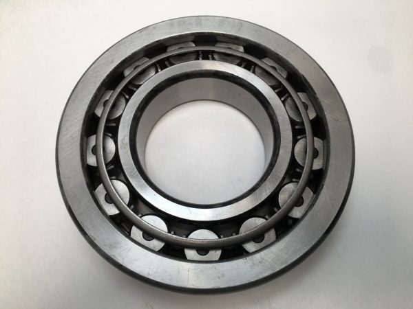Cylindrical Roller Bearing – Straight Bore, 100 mm ID, 215 mm OD, 47 mm Width, 1 Row, C3 Internal Clearance.