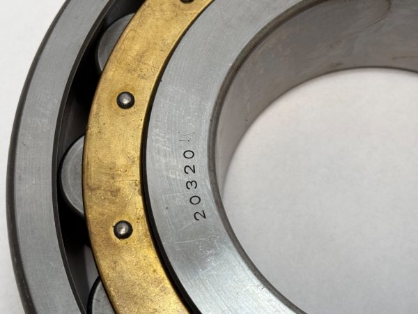 Barrel Roller Bearing (Spherical) – Tapered Bore, 100 mm ID, 215 mm OD, 47 mm Width, Open.