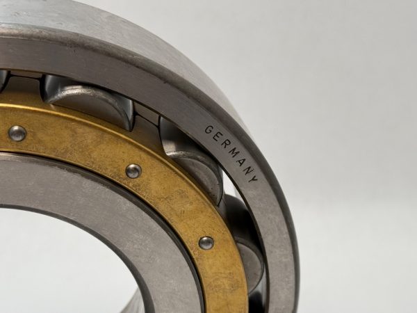 Barrel Roller Bearing (Spherical) – Tapered Bore, 100 mm ID, 215 mm OD, 47 mm Width, Open.