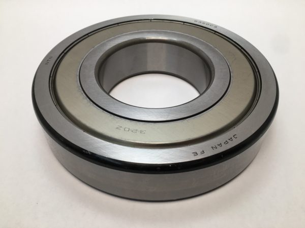 Deep Groove Ball Bearing – Straight Bore, 100 mm ID, 215 mm OD, 47 mm Width, Single Shield, C3 Internal Clearance.