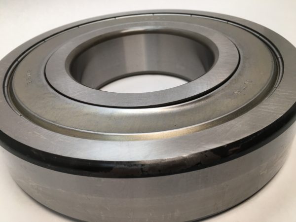 Deep Groove Ball Bearing – Straight Bore, 100 mm ID, 215 mm OD, 47 mm Width, Single Shield, C3 Internal Clearance.