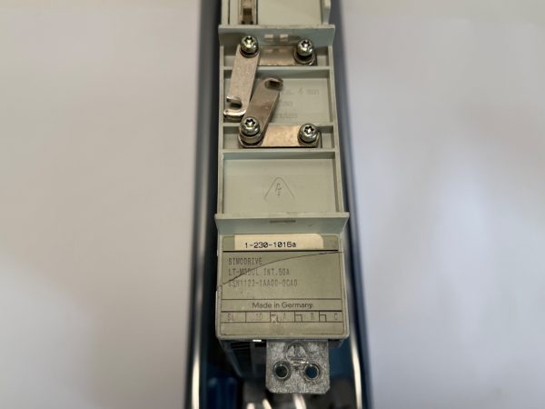 Siemens 6SN1130-1AD11-0CA0 Servo Drive 6SN1123-1AA00-0CA0 6SN1118-0AD11-0AA0