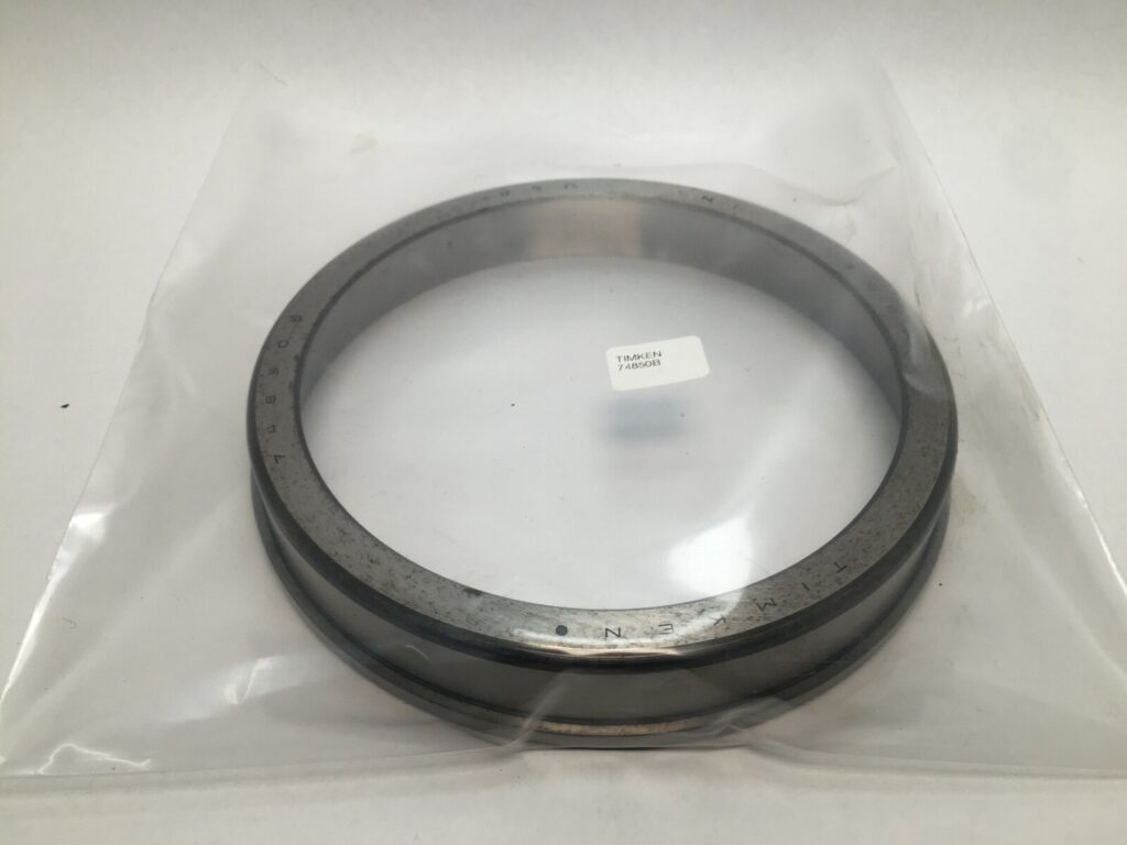 Taper Roller Flanged Cup – 8.5000 in Cup Outer Diameter, 1.3750 in Cup Width, 8.8048 in Flange Outer Diameter, class 2, Case-Carburized Steel.