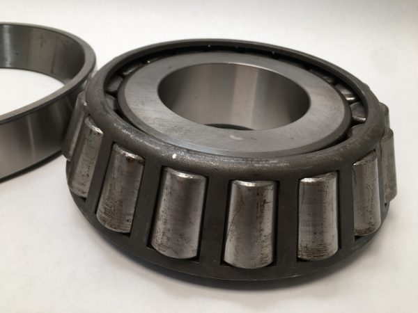 Taper Roller Bearing Set – 3.1496 in Bore, 7.8740 in Cup Outer Diameter, 1.3752 in Cup Width, 1.9374 in Cone Width, class 2, Case-Carburized Steel.