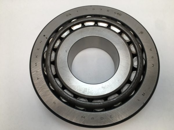 Taper Roller Bearing Set – 3.1496 in Bore, 7.8740 in Cup Outer Diameter, 1.3752 in Cup Width, 1.9374 in Cone Width, class 2, Case-Carburized Steel.
