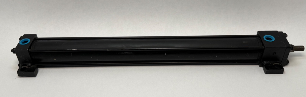 Parker 01.50-CC2AU14C-16.000 Cylinder 1-1/2″Bore 16″ Stroke 5/8″ Shaft OD 250psi
