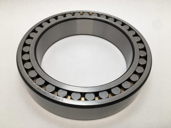 Spherical roller bearing – Straight Bore, 160 mm ID, 220 mm OD, 45 mm Width, Open.