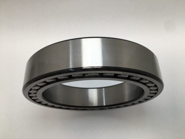 Spherical roller bearing – Straight Bore, 160 mm ID, 220 mm OD, 45 mm Width, Open.
