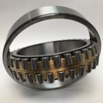 Spherical roller bearing – Straight Bore, 160 mm ID, 220 mm OD, 45 mm Width, Open.