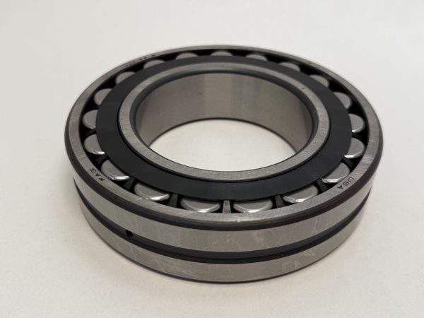Spherical Roller Bearing – Straight Bore, 80mm ID, 140mm OD, 33mm Width, Open, Polyamide Cage, Normal Clearance.
