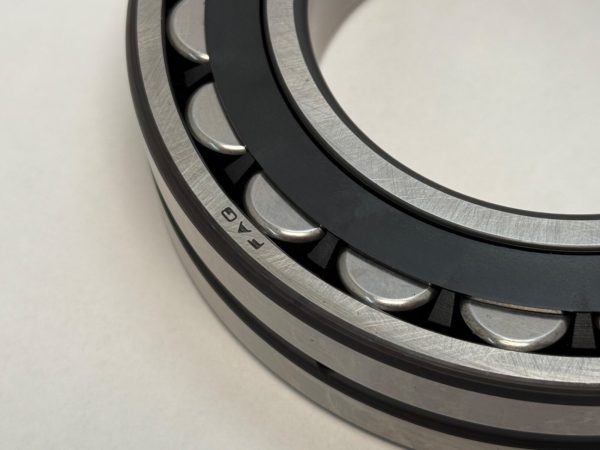 Spherical Roller Bearing – Straight Bore, 80mm ID, 140mm OD, 33mm Width, Open, Polyamide Cage, Normal Clearance.