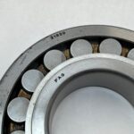 Spherical Roller Bearing – straight Bore, 100 mm ID, 215 mm OD, 47 mm Width, Open, CN Internal clearance.