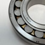 Spherical Roller Bearing – straight Bore, 100 mm ID, 215 mm OD, 47 mm Width, Open, CN Internal clearance.
