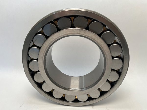 Spherical Roller Bearing – Straight Bore, 160 mm ID, 290 mm OD, 80 mm Width, Open, C3 Internal clearance.