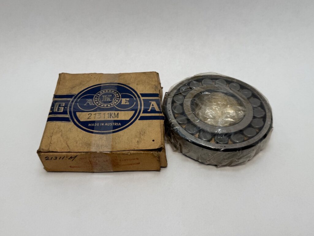 Spherical Roller Bearing – Tapered Bore, 55 mm ID, 120 mm OD, 29 mm Width, Open.