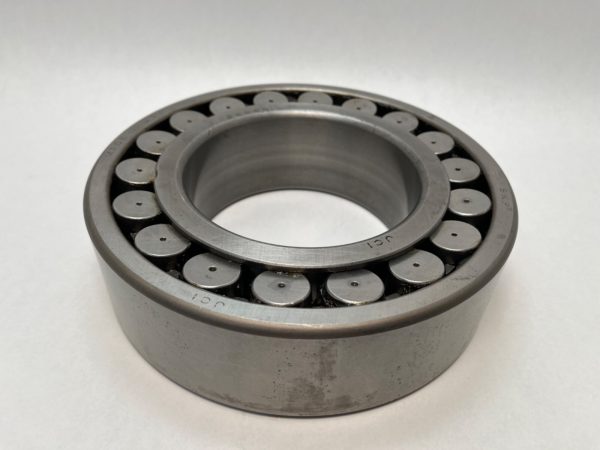 Spherical roller bearing – Straight Bore, 130 mm ID, 230 mm OD, 64 mm Width, Open, C3 Internal clearance.