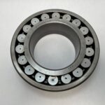 Spherical roller bearing – Straight Bore, 130 mm ID, 230 mm OD, 64 mm Width, Open, C3 Internal clearance.