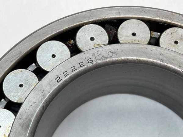 Spherical roller bearing – Straight Bore, 130 mm ID, 230 mm OD, 64 mm Width, Open, C3 Internal clearance.