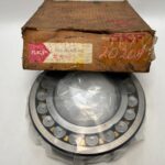 Spherical Roller Bearing – Straight Bore, 130 mm ID, 230 mm OD, 64 mm Width, Open.