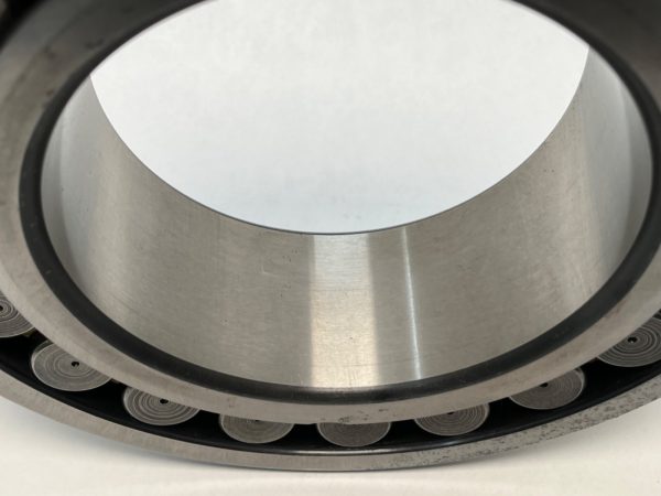 Spherical Roller Bearing – Straight Bore, 130 mm ID, 230 mm OD, 64 mm Width, Open.