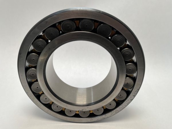 Spherical Roller Bearing – Straight Bore, 130 mm ID, 230 mm OD, 64 mm Width, Open.