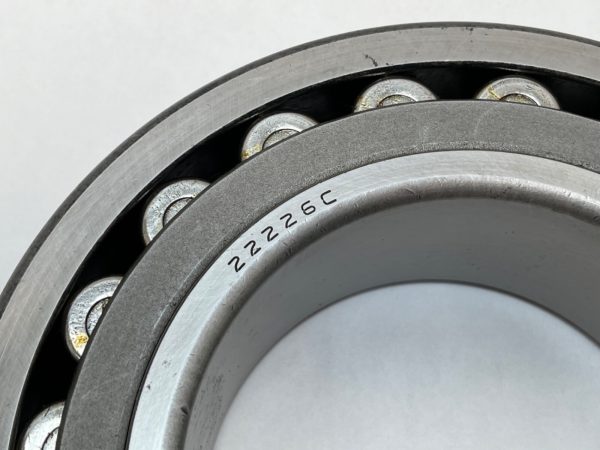 Spherical roller bearing – Straight Bore, 130 mm ID, 230 mm OD, 64 mm Width, Open, CN Internal clearance.