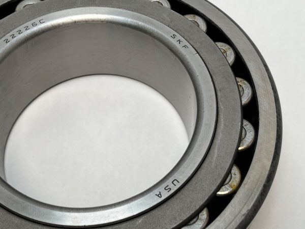 Spherical roller bearing – Straight Bore, 130 mm ID, 230 mm OD, 64 mm Width, Open, CN Internal clearance.