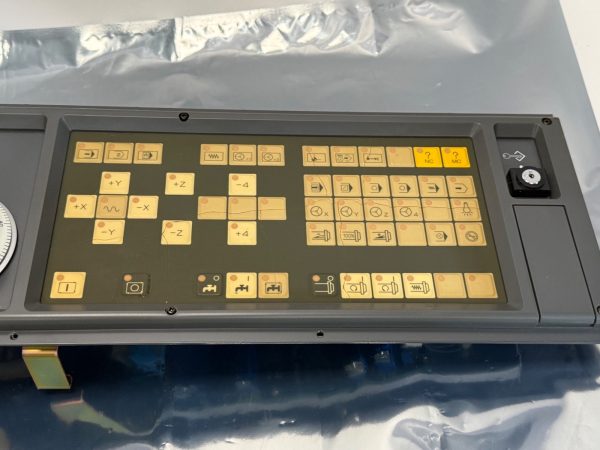Fanuc A02B-0099-C161/MB Operator Interface Panel Keyboard A02B0099C161 MB