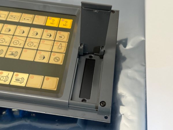 Fanuc A02B-0099-C161/MB Operator Interface Panel Keyboard A02B0099C161 MB