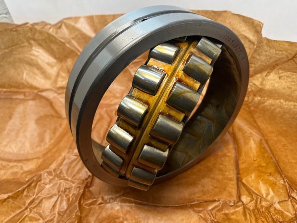 Spherical Roller Bearing – Tapered Bore, 120 mm ID, 215 mm OD, 58 mm Width, Open, CN Internal Clearance.