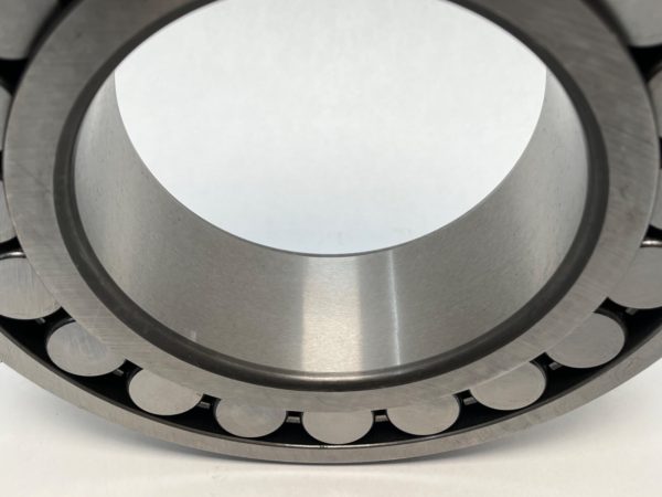 CBF 22224HLSC3W33 Spherical Bearing 22224-HL-S-C3-W33 22224J 120x215x58 mm