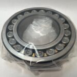 Spherical Roller Bearing – Straight Bore, 130 mm ID, 230 mm OD, 64 mm Width, Open, Machined Brass Cage.