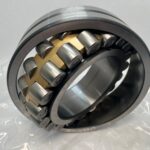 Spherical Roller Bearing – Straight Bore, 130 mm ID, 230 mm OD, 64 mm Width, Open, Machined Brass Cage.