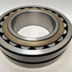Spherical Roller Bearing – Straight Bore, 160 mm ID, 290 mm OD, 80 mm Width, Open, CN Internal Clearance.